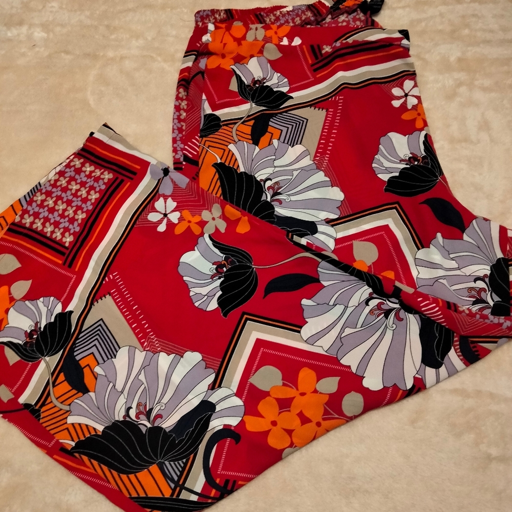 FLORAL PRINT PANTS